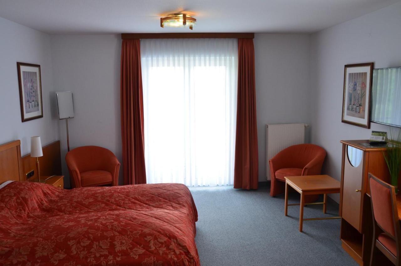 Hotel Bergwirt Herrieden Ngoại thất bức ảnh