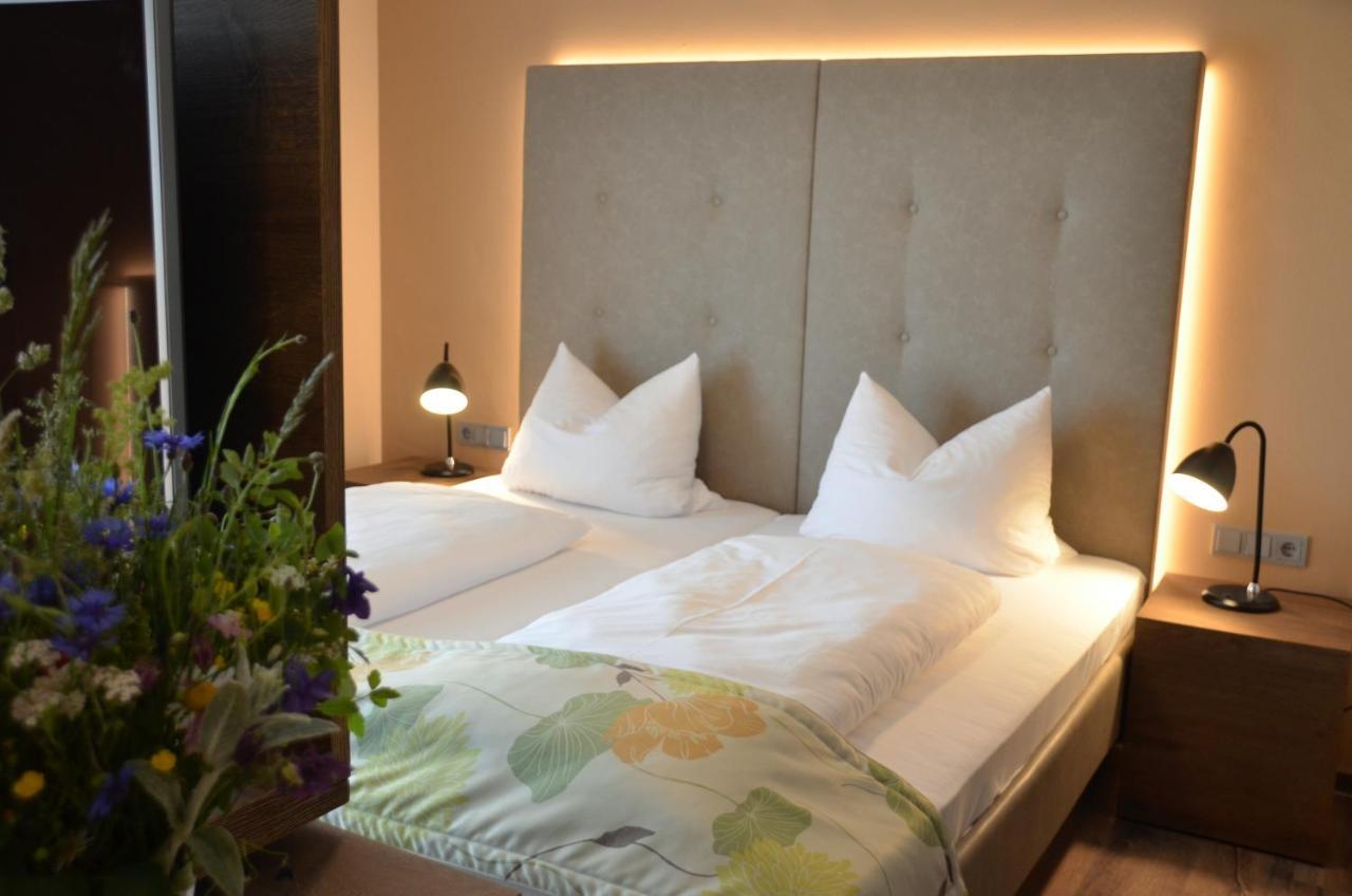 Hotel Bergwirt Herrieden Ngoại thất bức ảnh