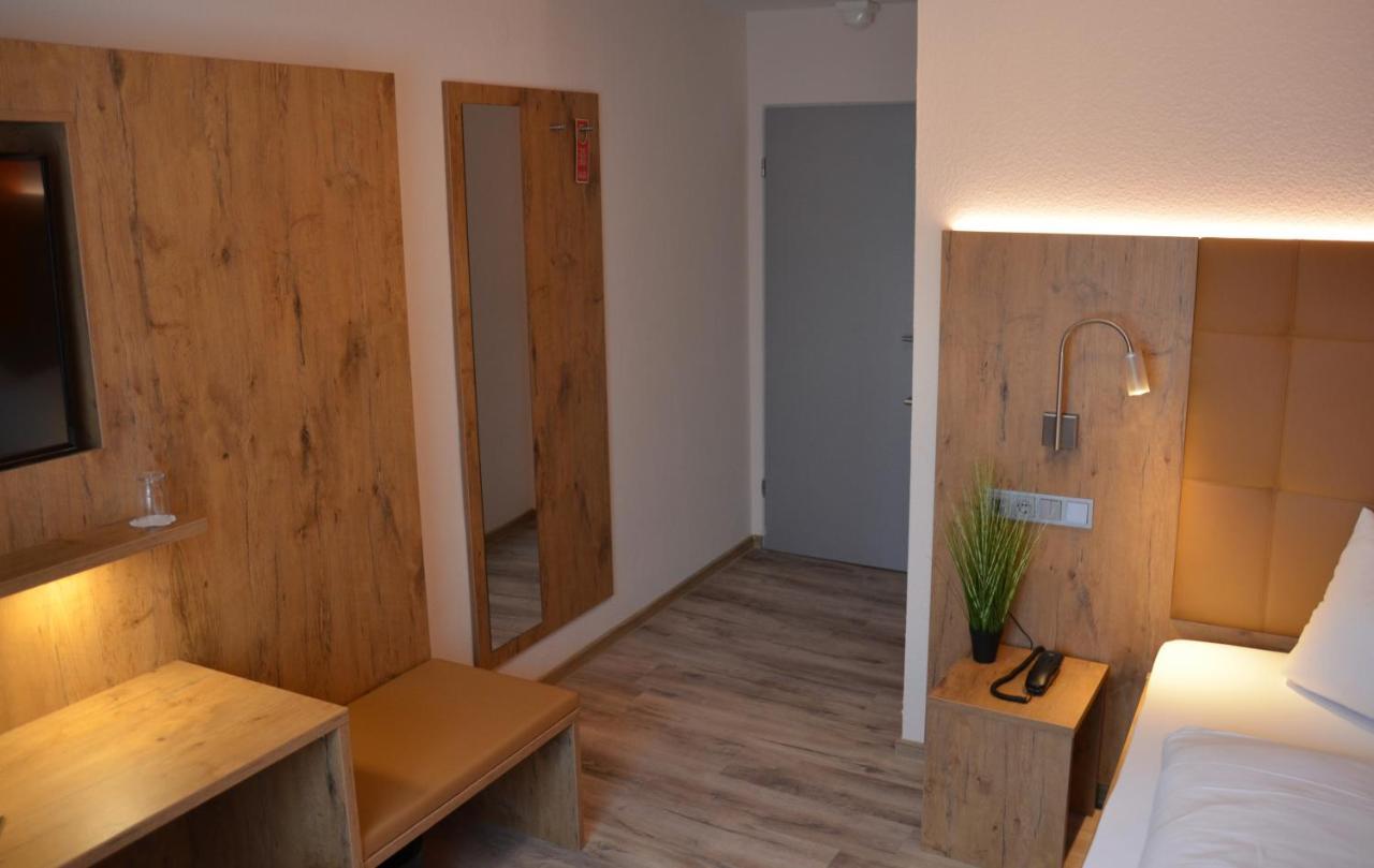Hotel Bergwirt Herrieden Ngoại thất bức ảnh