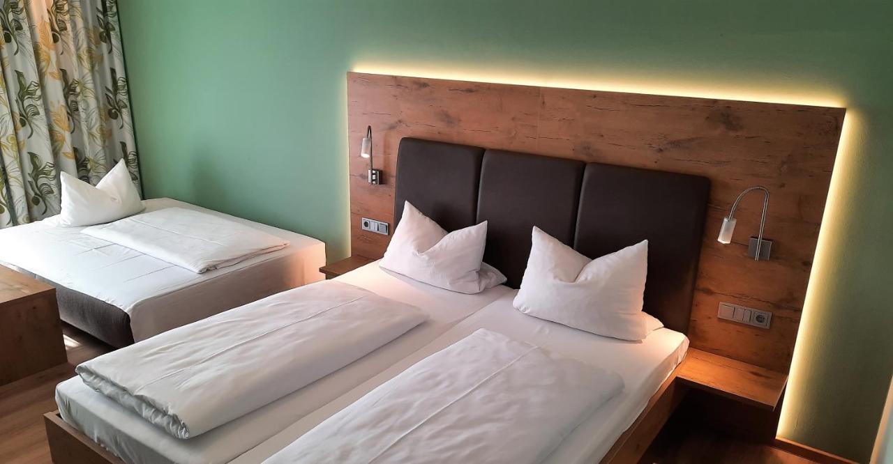 Hotel Bergwirt Herrieden Ngoại thất bức ảnh