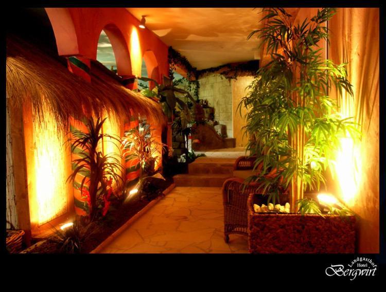 Hotel Bergwirt Herrieden Ngoại thất bức ảnh