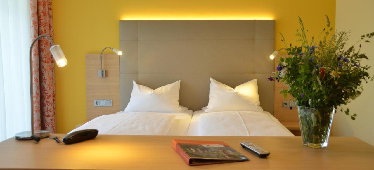Hotel Bergwirt Herrieden Ngoại thất bức ảnh